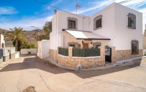 1 Bedroom Cozy Apartment In Hortichuelas Las Hortichuelas